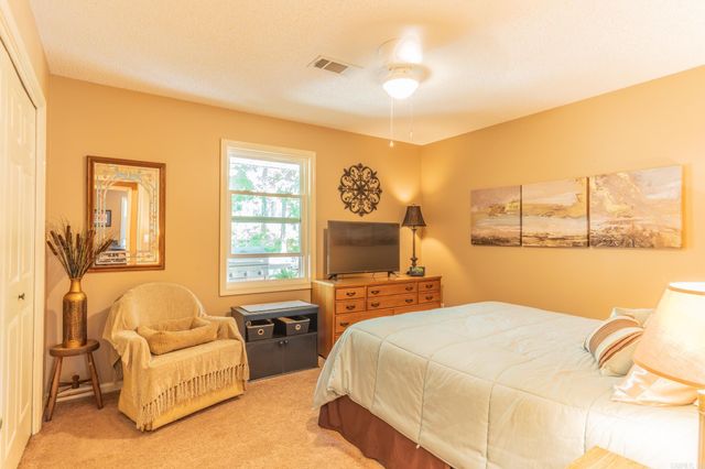 18 Burgos Lane, Hot Springs Village, AR 71909
