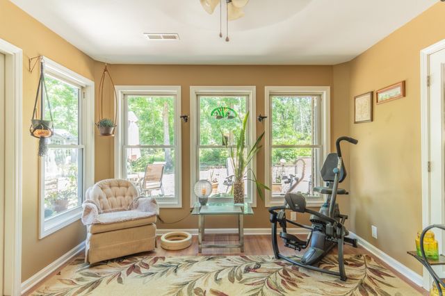 18 Burgos Lane, Hot Springs Village, AR 71909