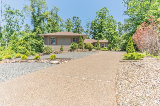 18 Burgos Lane, Hot Springs Village, AR 71909