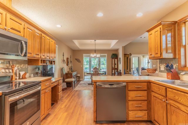 18 Burgos Lane, Hot Springs Village, AR 71909