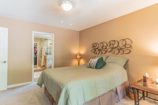 18 Burgos Lane, Hot Springs Village, AR 71909