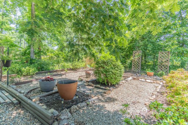 18 Burgos Lane, Hot Springs Village, AR 71909