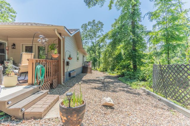 18 Burgos Lane, Hot Springs Village, AR 71909