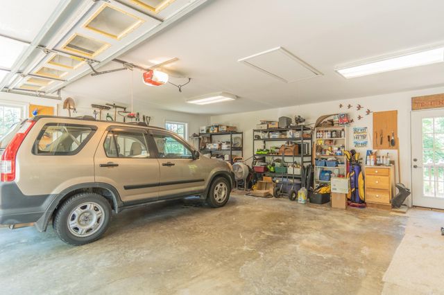 18 Burgos Lane, Hot Springs Village, AR 71909