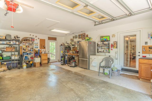 18 Burgos Lane, Hot Springs Village, AR 71909