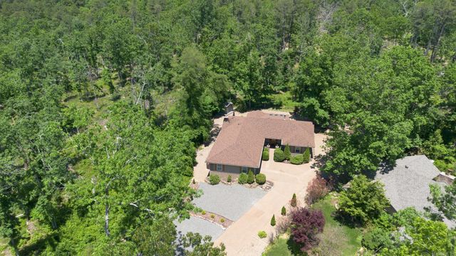 18 Burgos Lane, Hot Springs Village, AR 71909