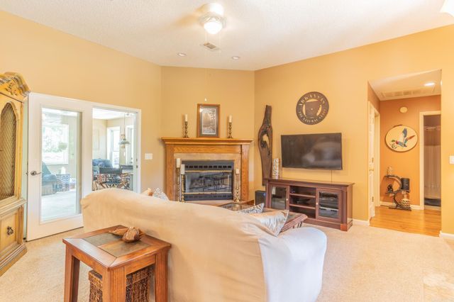 18 Burgos Lane, Hot Springs Village, AR 71909
