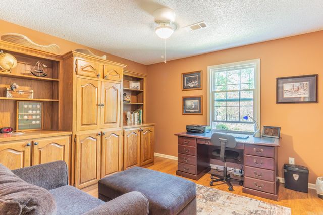 18 Burgos Lane, Hot Springs Village, AR 71909