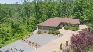 18 Burgos Lane, Hot Springs Village, AR 71909