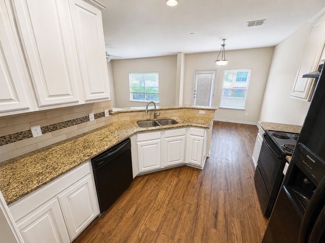 8735 Manhattan Avenue, Plano, TX 75024