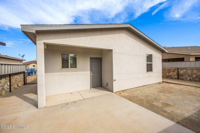 1025 Chitamacha Road, Las Cruces, NM 88007