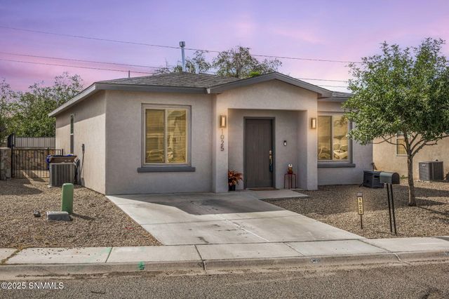 1025 Chitamacha Road, Las Cruces, NM 88007