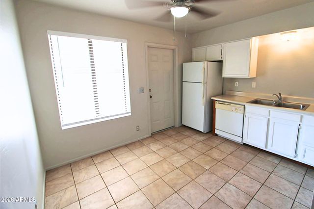 4704 E CABALLERO Street Apt 2, Mesa, AZ 85205