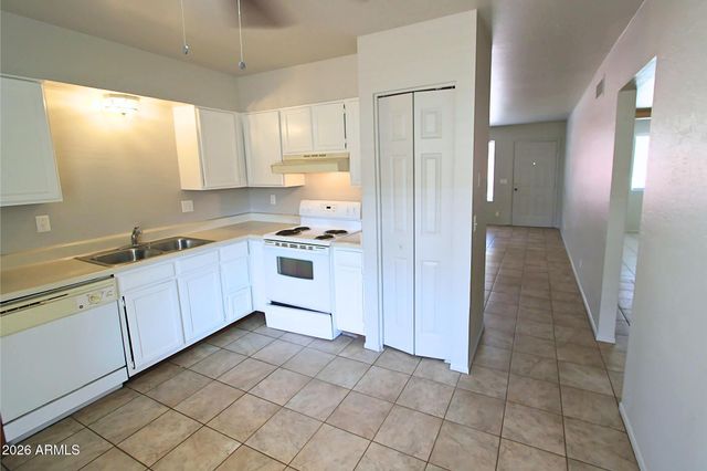 4704 E CABALLERO Street Apt 2, Mesa, AZ 85205