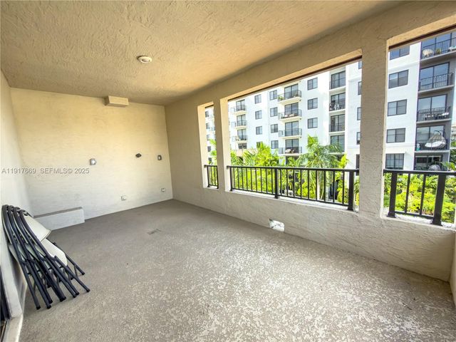 8364 NW 43rd St, Doral, FL 33166