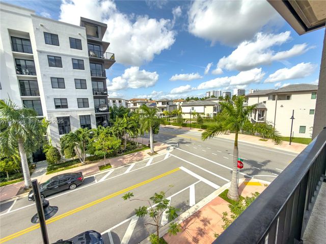 8364 NW 43rd St, Doral, FL 33166