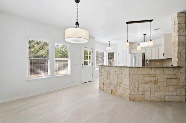 22407 Briarcliff DR, Spicewood, TX 78669