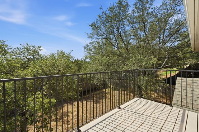 22407 Briarcliff DR, Spicewood, TX 78669