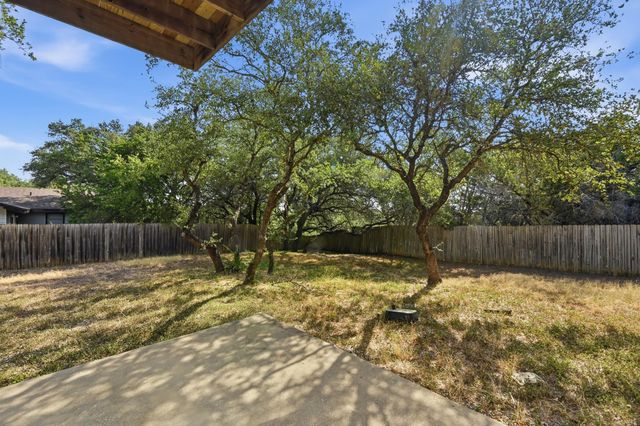 22407 Briarcliff DR, Spicewood, TX 78669