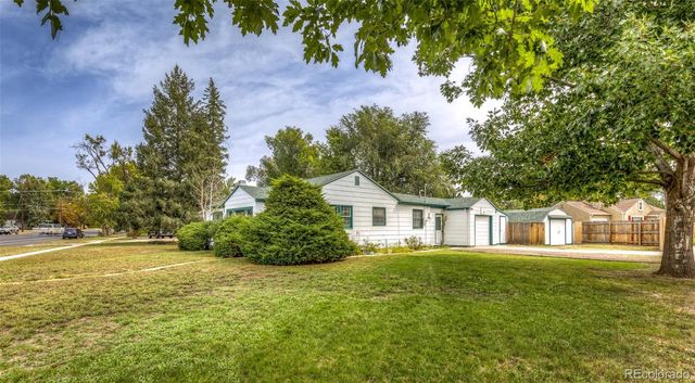 2203 Templeton Gap Road, Colorado Springs, CO 80907