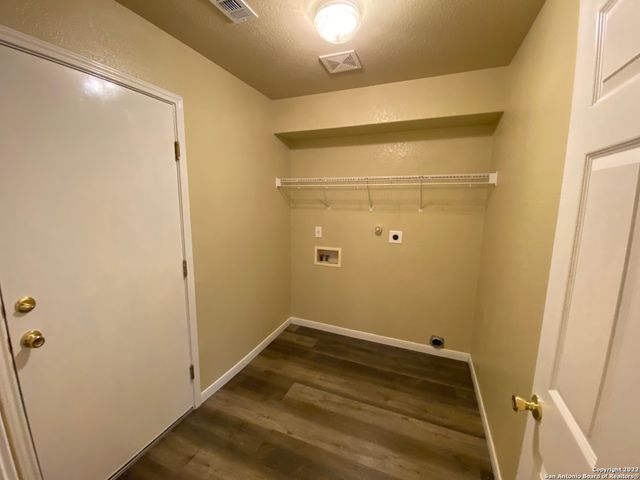 7818 LIBERTY IS, San Antonio, TX 78227