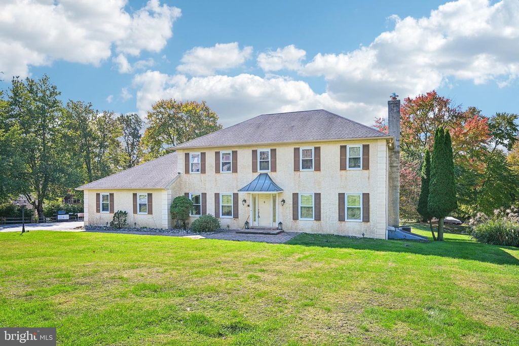 4 JONATHAN MORRIS CIR, MEDIA, PA 19063 — photo 2