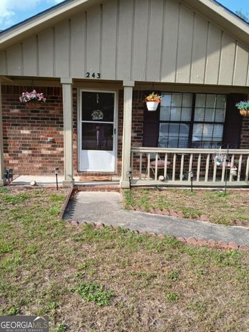243 Garden Circle, Hinesville, GA 31313
