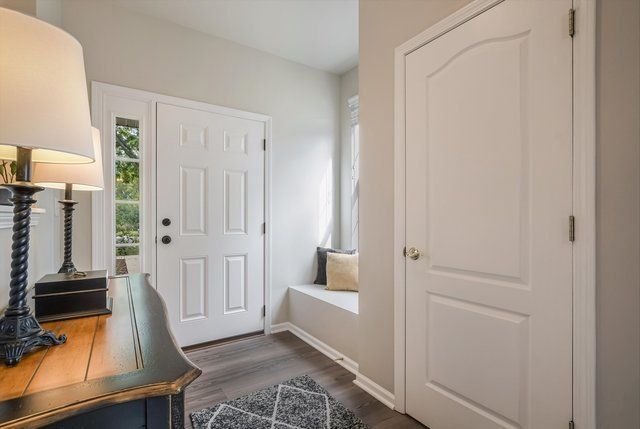 2562 GOLF RIDGE Circle 2562, Naperville, IL 60563