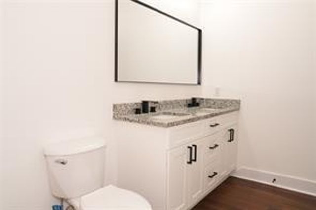2227 Spyglass Dr, Navasota, TX 77868
