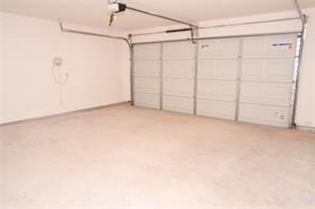 2227 Spyglass Dr, Navasota, TX 77868
