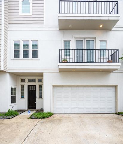 955 W 24th Street D, Houston, TX 77008
