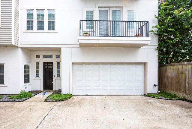 955 W 24th Street D, Houston, TX 77008