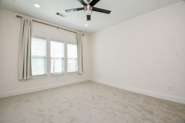 955 W 24th Street D, Houston, TX 77008