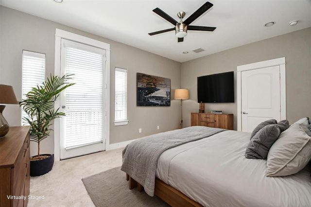 955 W 24th Street D, Houston, TX 77008