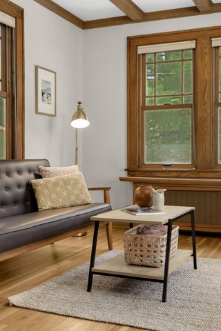 3015 E Minnehaha Parkway, Minneapolis, MN 55417