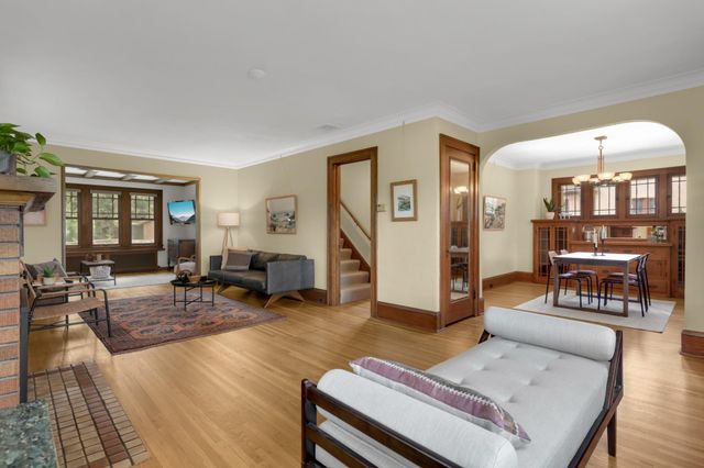 3015 E Minnehaha Parkway, Minneapolis, MN 55417
