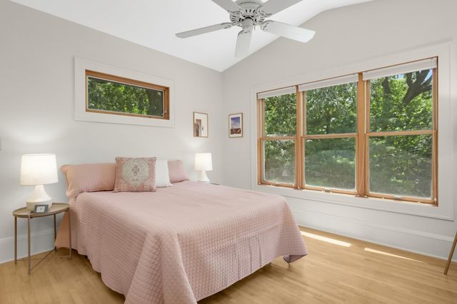 3015 E Minnehaha Parkway, Minneapolis, MN 55417