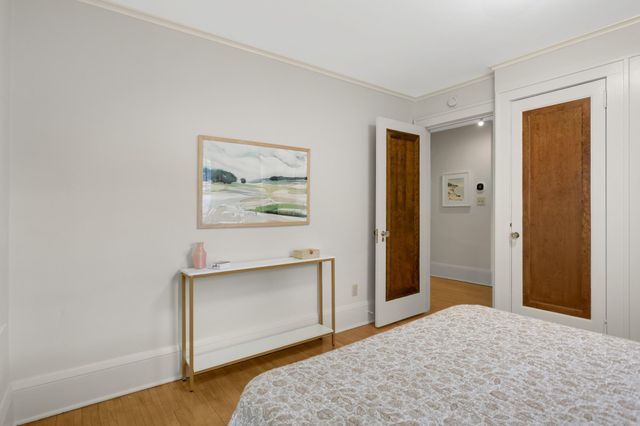 3015 E Minnehaha Parkway, Minneapolis, MN 55417