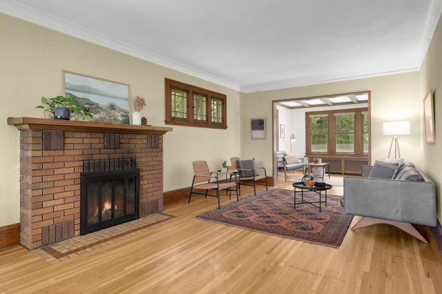 3015 E Minnehaha Parkway, Minneapolis, MN 55417