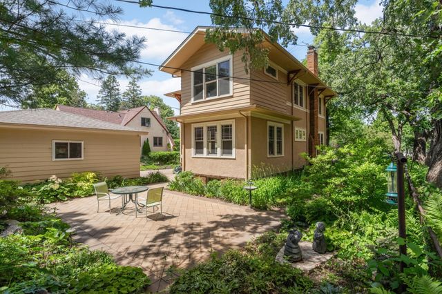 3015 E Minnehaha Parkway, Minneapolis, MN 55417