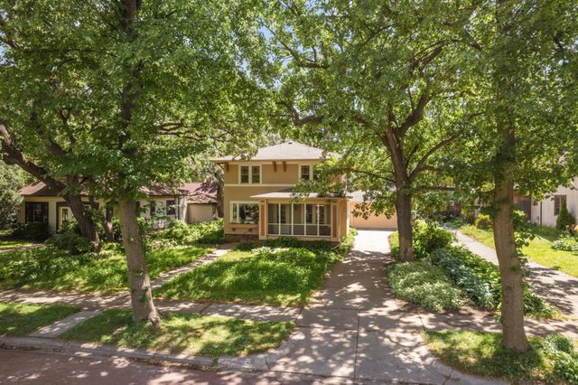 3015 E Minnehaha Parkway, Minneapolis, MN 55417