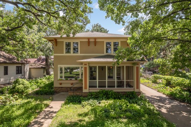 3015 E Minnehaha Parkway, Minneapolis, MN 55417