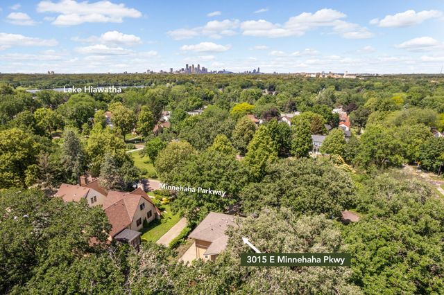 3015 E Minnehaha Parkway, Minneapolis, MN 55417