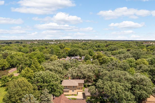 3015 E Minnehaha Parkway, Minneapolis, MN 55417