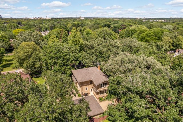 3015 E Minnehaha Parkway, Minneapolis, MN 55417