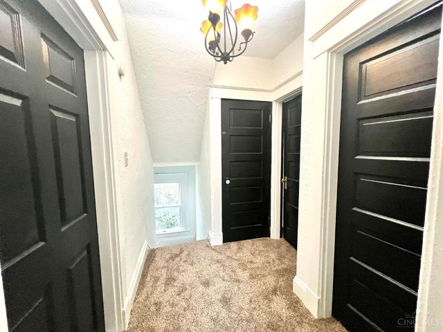 6372 Savannah Avenue, Cincinnati, OH 45224