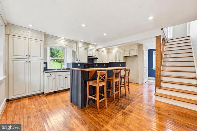 1255 VALLEY RD, Coatesville, PA 19320