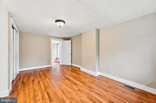 1255 VALLEY RD, Coatesville, PA 19320