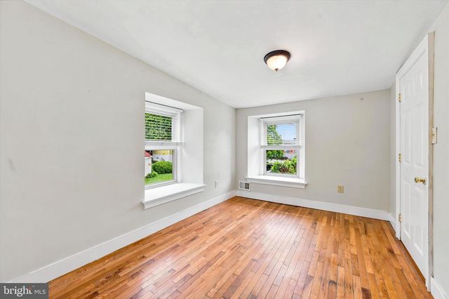 1255 VALLEY RD, Coatesville, PA 19320