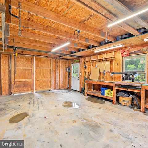 1255 VALLEY RD, Coatesville, PA 19320